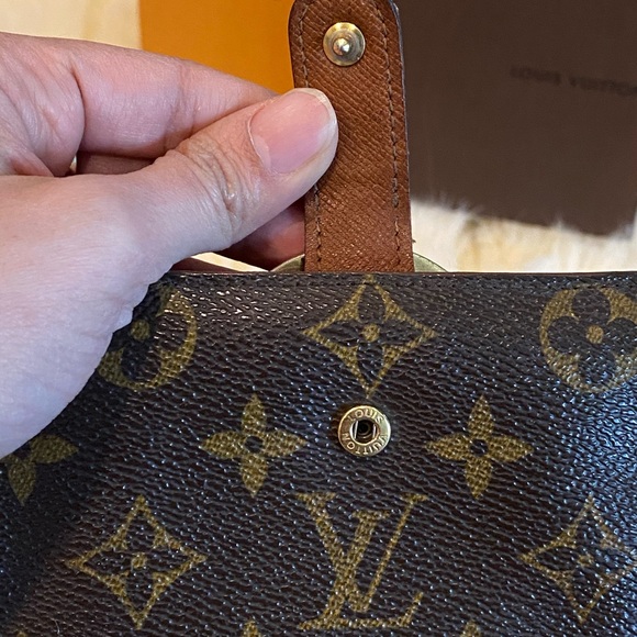 Authentuc Louis Vuitton French wallet - Picture 8 of 12
